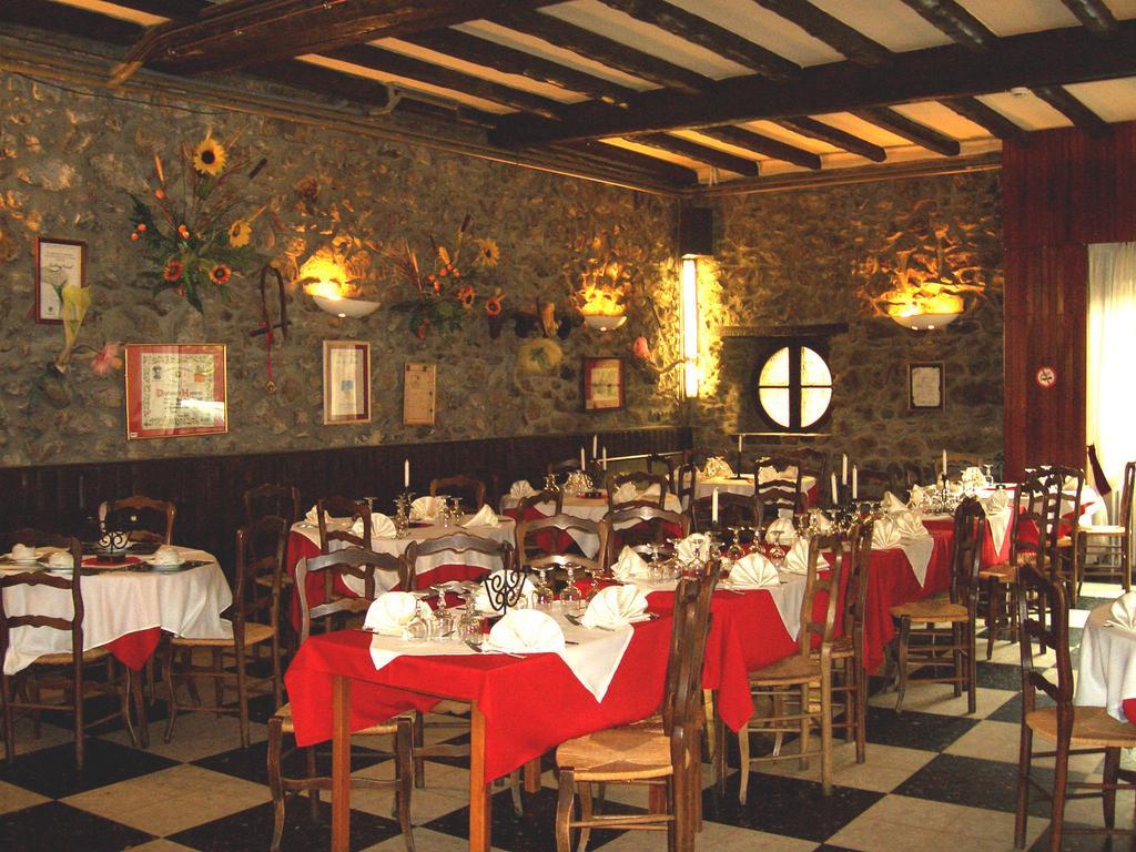 Logis Hotel Restaurant De La Poste Tarascon-sur-Ariege Exterior photo
