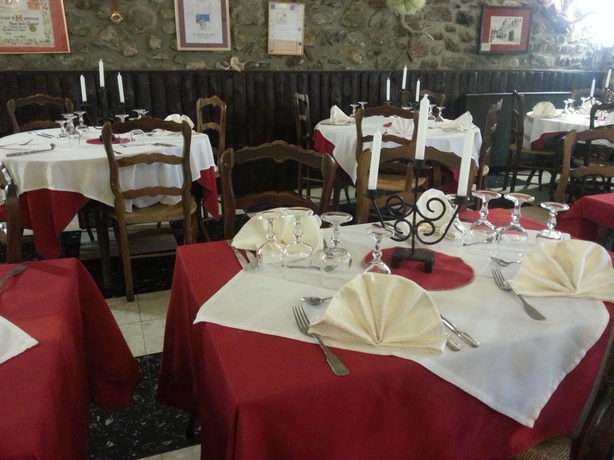 Logis Hotel Restaurant De La Poste Tarascon-sur-Ariege Exterior photo